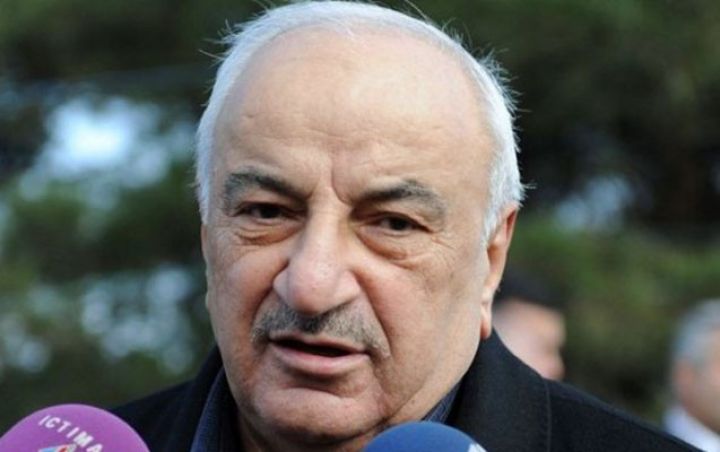 “Onu yazan qələt edir” - Abid Şərifov