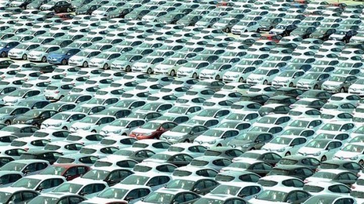 Qlobal avtomobil sənayesi durğunluğa girir