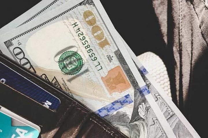 Dolların sabaha olan məzənnəsi açıqlandı