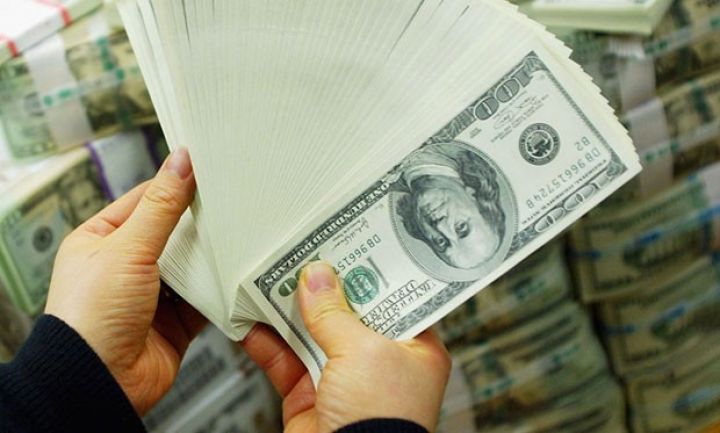 Əks dollarlaşma davam edir