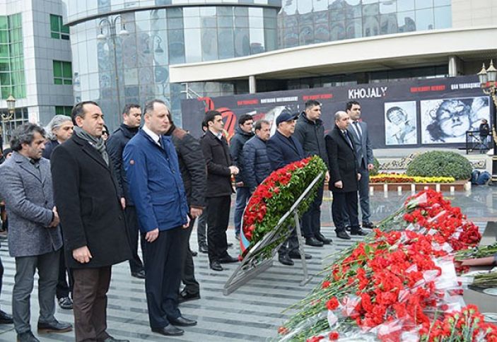 NIKOIL | Bank-ın kollektivi Xocalı soyqırımı qurbanlarının xatirəsini yad edib