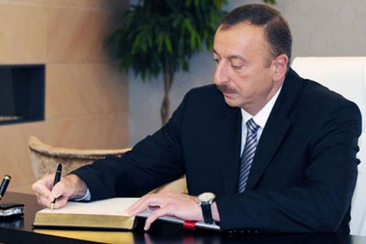 Müəllimlərin maaşı artırıldı