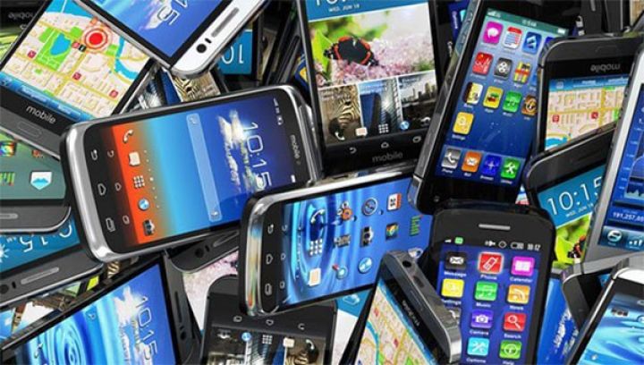 Gömrük, qanunsuz gətirilən 2570 ədəd mobil telefon tutub