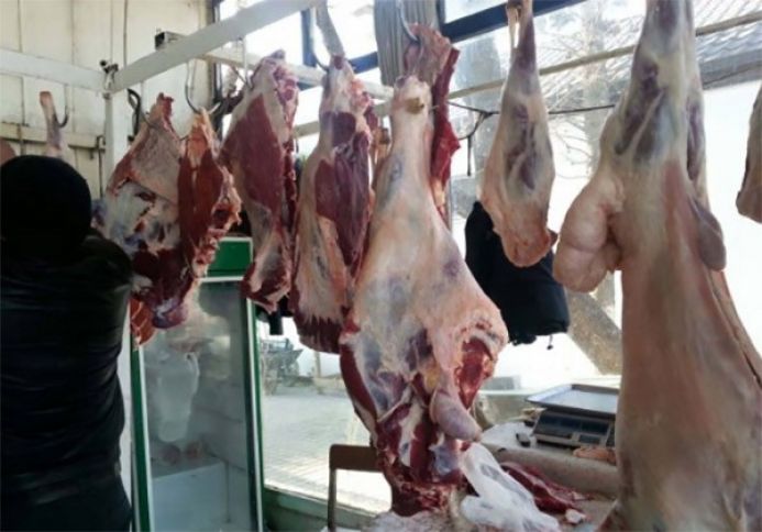Küçədə ət kəsimi və satışı qeyri-qanuni elan edilir