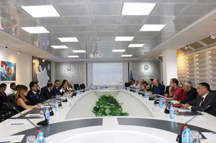 Tikinti icazələri üzrə "Bir pəncərə"nin ölkə üzrə tətbiqi müzakirə olunub