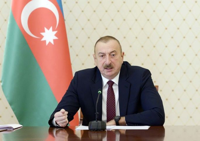 "Altında böyük maşınlar, villalar olan sahibkara dövlət nə üçün kömək etməlidir?"