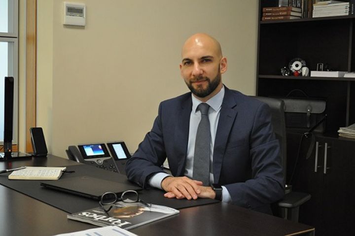 Nədir bu akkreditiv? Kimə lazımdır? Ondan necə istifadə edirlər? - MÜSAHİBƏ