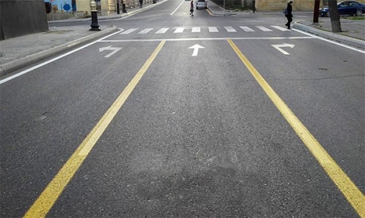 Bakıda yollarda sarı zolaq qadağası yenidən qüvvəyə minib