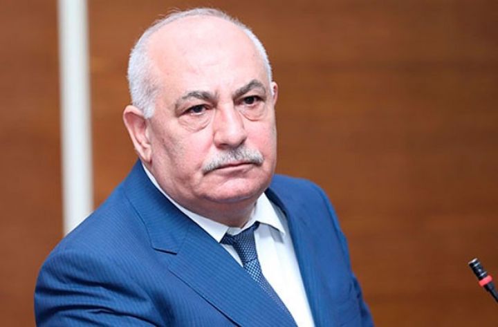 "Biri deyir mənim “1 milyonluq”, biri deyir “500 minlik” malım var idi. Halal olun"