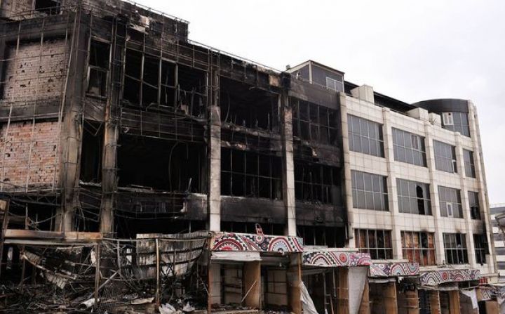 “Diqlas” ticarət mərkəzi sökülə bilər