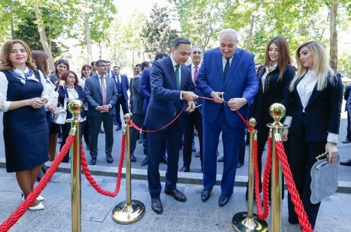 Bakıda 7 gün, 24 saat işləyəcək bank filialı açıldı