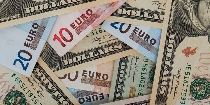 "Avro/dollar 1.10-a qədər düşə bilər"