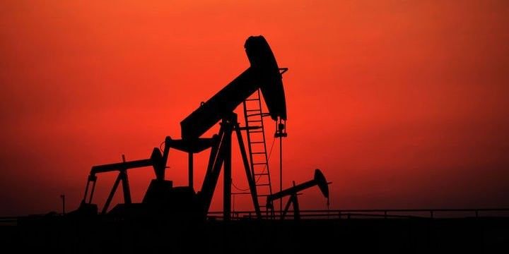 Qlobal neft istehsalı artıb