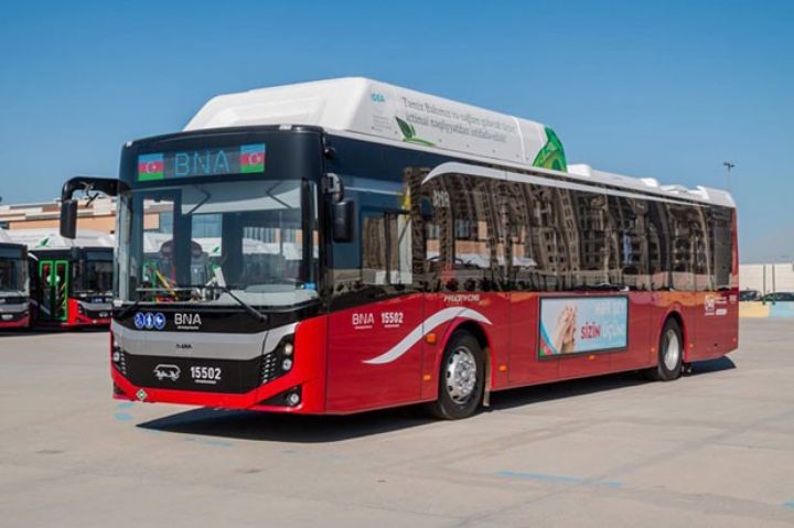 Bakıya 12 metrlik avtobuslar gətirilib