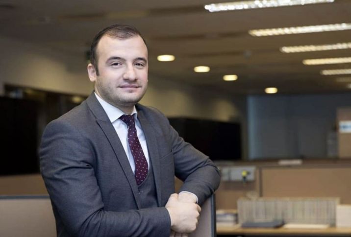 "Xaricdə təhsil zamanı əldə etdiyim bilik və bacarıqları gənclərə ötürürəm" - MÜSAHİBƏ