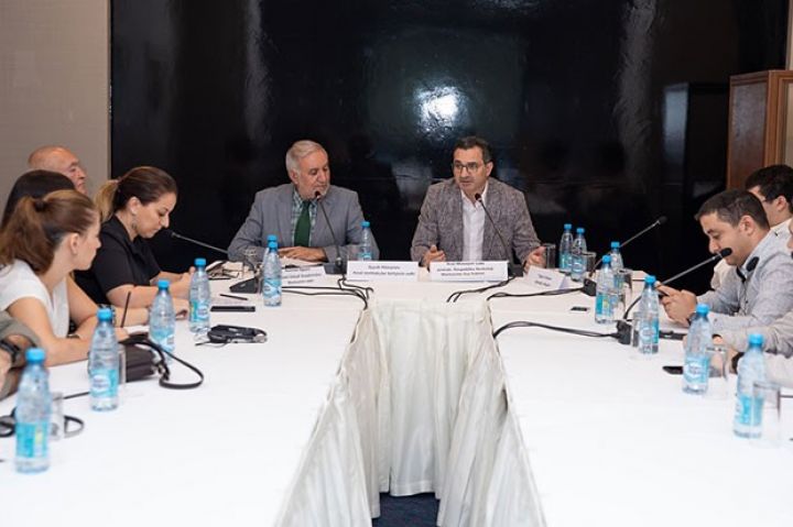 "Güclü və zəif alkoqollu içkilərə fərqli aksiz dərəcələri tətbiq edilməlidir"