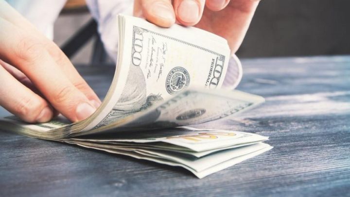 Dolların sabaha olan rəsmi məzənnəsi açıqlandı