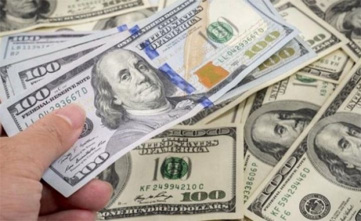 Banklarda Dollar, Avro, Rubl və Lirənin alış-satış qiymətləri