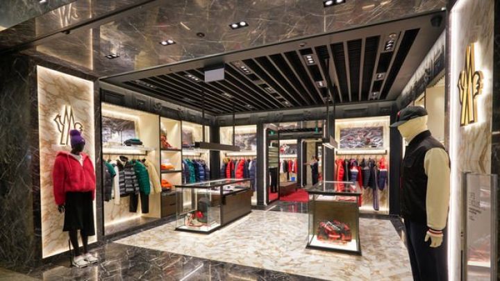 İtaliyanın lüks məhsullar nəhəngi rəqibini satın alır