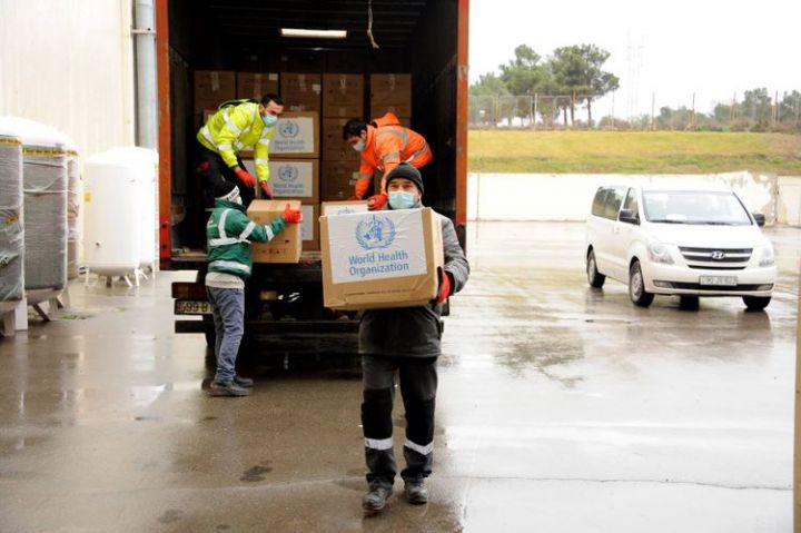 ÜST tərəfindən TƏBİB-ə 1 milyon ədəd tibbi maska təhvil verilib