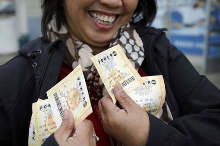 Powerball cekpotu  321 Milyon ABŞ Dollarına qalib axtarır - AZƏRBAYCANDA POWERBOLL NECƏ OYNANILMALIDIR