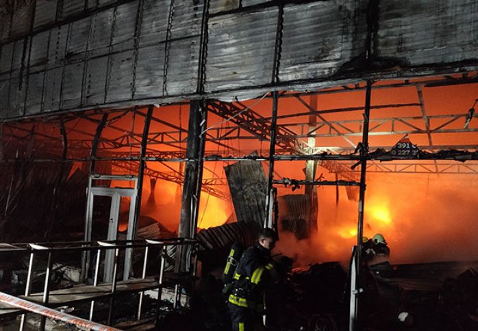 “EuroHome” tikinti materialları bazarı yenidən yandı