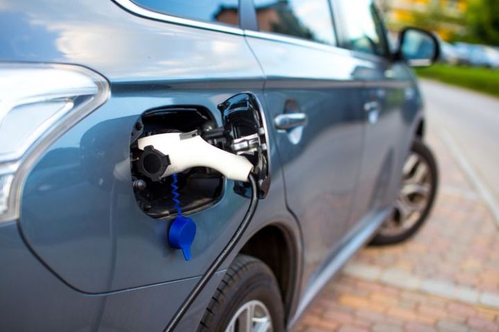 Azərbaycanın bu il ən çox elektromobil idxal ediyi ölkələr məlum olub