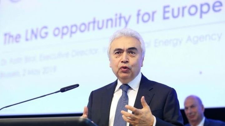 UEA/Birol: Neft qiymətləri tarixi enişə keçəcək