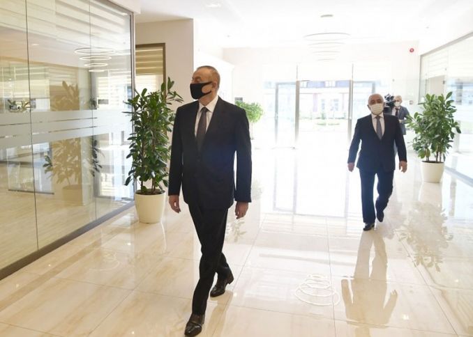 Prezident “Əhmədli”nin açılışında iştirak edib