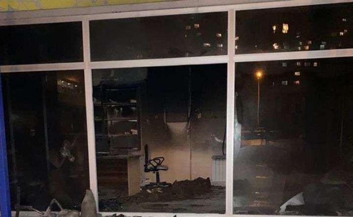 Banklardan birinin Abşeron filialı yandı