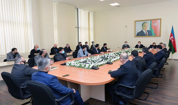 Dövlət Xidmətində görüş - ƏSASSIZ QİYMƏT ARTIMI MƏSƏLƏSİ MÜZAKİRƏ EDİLİB