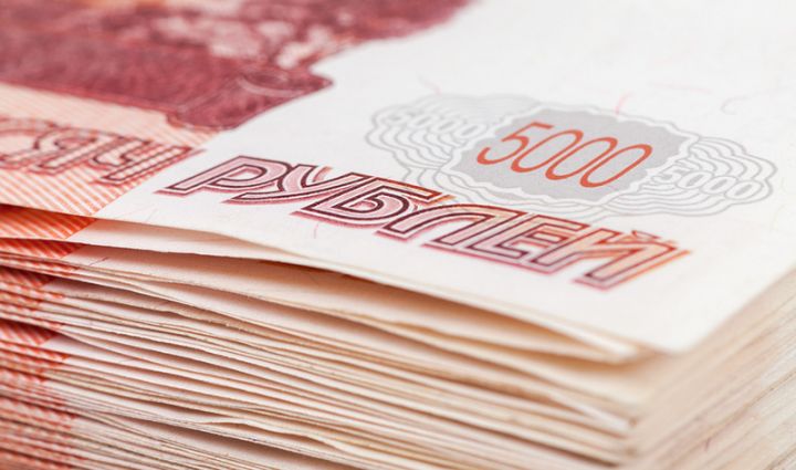 Rubl Manat qarşısında daha da ucuzlaşdı