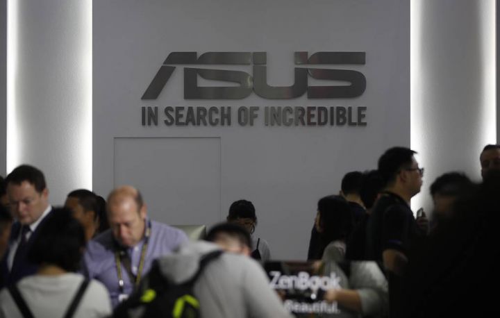 Media: ASUS Rusiya bazarını tərk etməyi düşünür