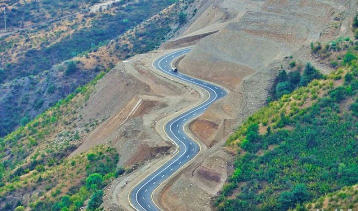 Laçın şəhərinə daxil olmadan yeni avtomobil yolunun tikintisi yekunlaşıb