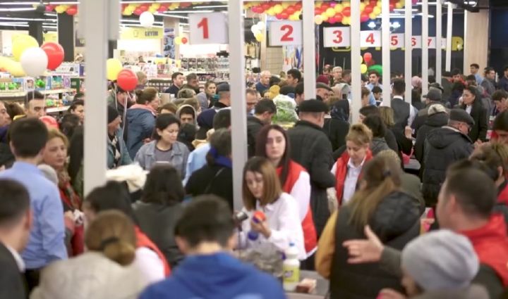 Supermarket şəbəkəsinin 8000 kvadrat metrlik obyektdə filialı fəaliyyətə başlayır