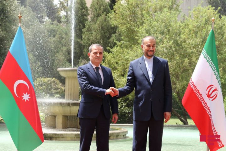 İran və Azərbaycan XİN rəhbərləri Tehranda görüşüb - "Azərbaycan İranın xarici siyasətində önəmli yer tutur"