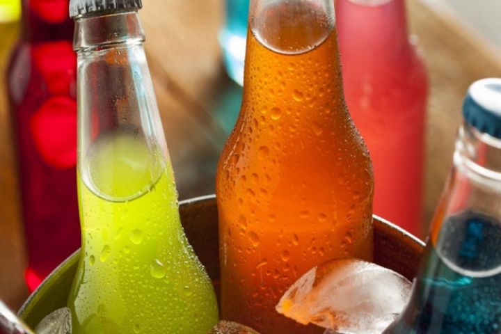 Azərbaycanda şəkərli içkilərə aksiz dərəcəsi tətbiq olunması təklif edildi