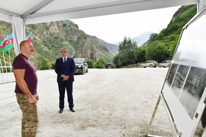 Gündə 327 min, ildə 95 milyon butulka mineral su istehsal olunacaq - YENİ ZAVODUN TƏMƏLİ QOYULDU