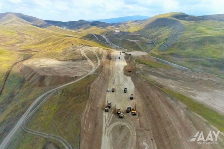 Ağdam-Füzuli yolunun inşası sürətlə davam edir