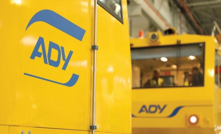 “Azərbaycan Dəmir Yolları” və strukturuna daxil olan qurumlar lisenziya və icazə tələbindən azad olunur