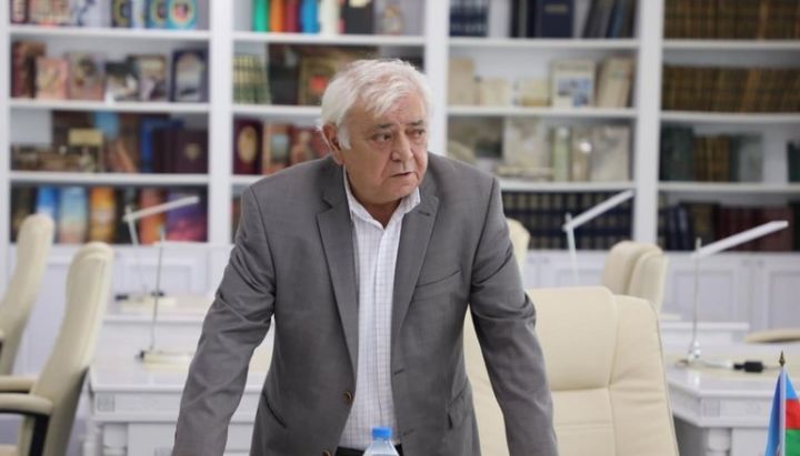 Prezident Aqil Abbası və Novruzəli Aslanovu təltif etdi