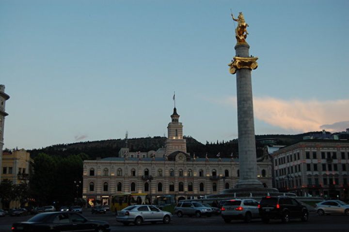 S&P Gürcüstanın reytinqini "BB" səviyyəsində təsdiqləyib