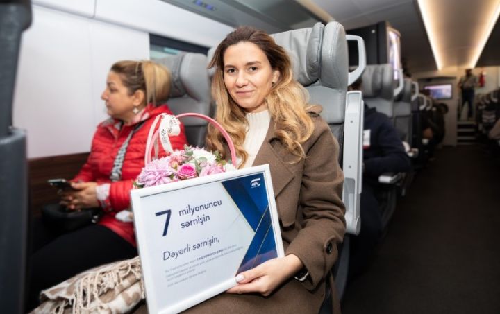 ADY-də rekord göstərici: İlk dəfə ilin 7 milyonuncu sərnişin daşındı