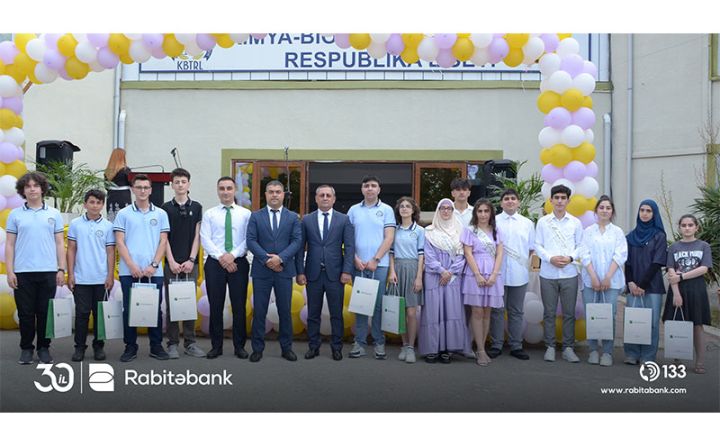 Rabitəbank “Respublika Fənn Olimpiadaları”nda uğur qazanmış şağirdləri mükafatlandırdı