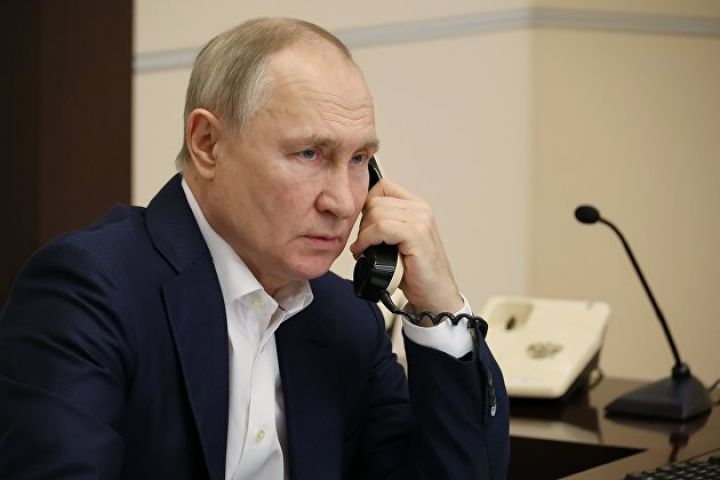 Putin İran prezidenti ilə telefon danışığı aparıb