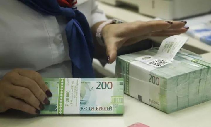 Rubl sürətlə ucuzlaşır - 2022-ci ilin Martından bəri bir ilk