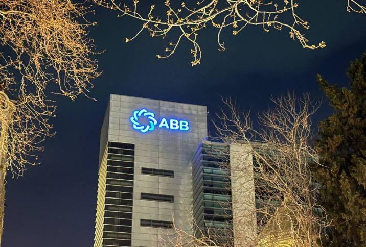 "ABB" müştərilərə verilən kreditləri artırıb - PORTFELİ 6,5 MİLYARD MANATA YAXINLAŞIB