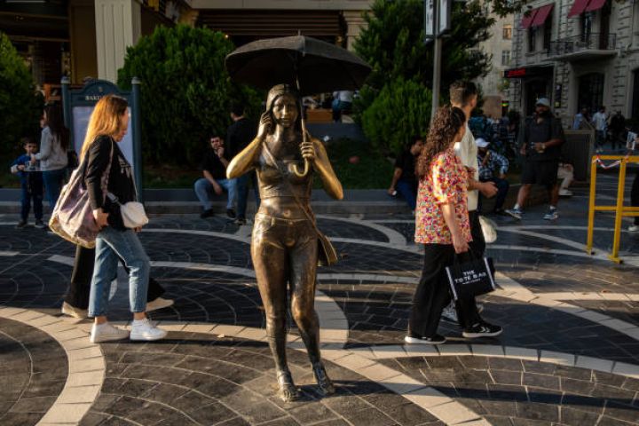 İlin əvvəlindən 17 min nəfərə yaxın artmışıq - 45 min 616 doğulan körpə,  29 min 400 ölüm halı