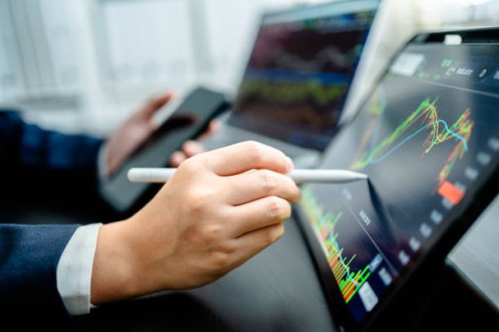 Birjalarda son vəziyyət - GÜNƏ BAXIŞ