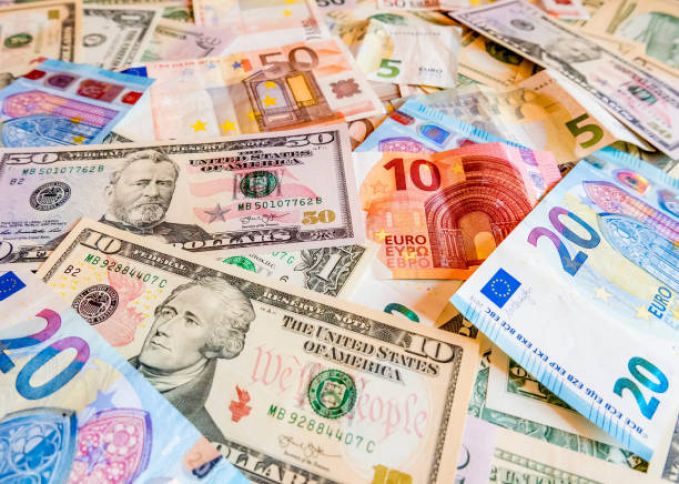 Rəsmi məzənnələr açıqlandı